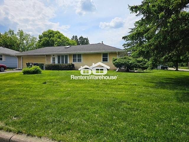 1st image of 984 Shryer Ave W