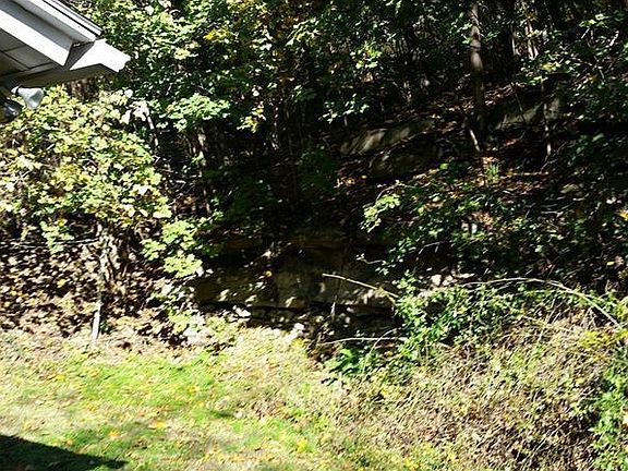 2nd image of 1116 Grant St