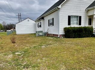 1316 W Laurel St, Independence, KS 67301