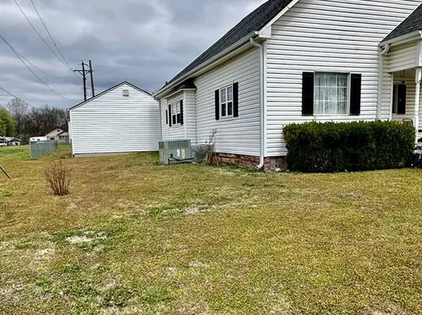 1316 W Laurel St, Independence, KS 67301