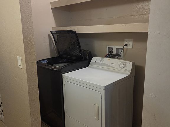 3rd image of 2825 Willow Ave APT B