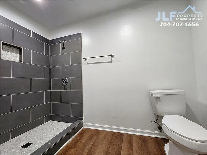 5721 Dockside Dr — Photo 15