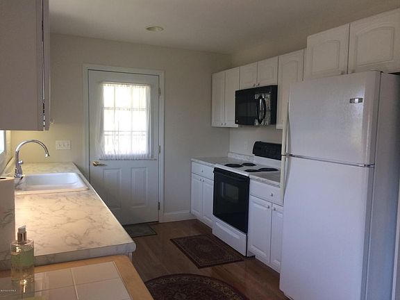 2nd image of 78 Wayne Ave