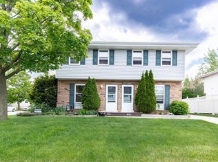 4940 42nd Ave #4942, Kenosha, WI 53144