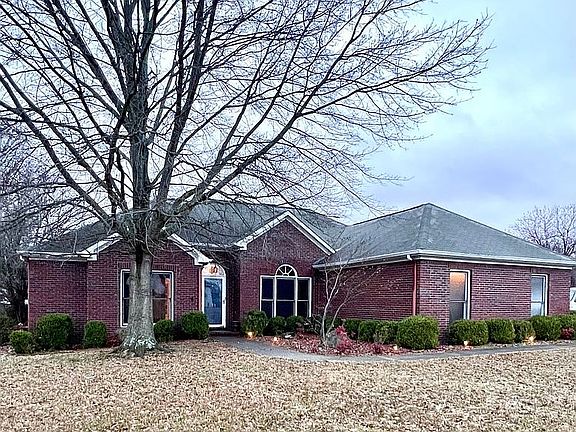 2nd image of 111 Tumbleweed Dr