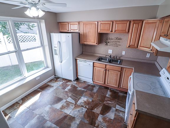 3rd image of 3512 Alister Ct