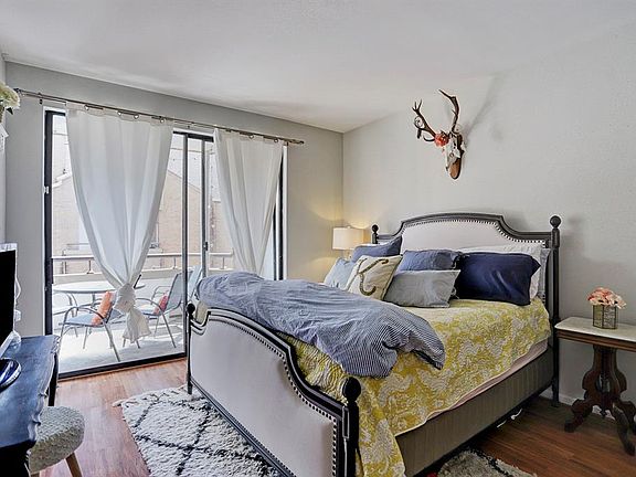 5th image of 5210 Weslayan St APT B303