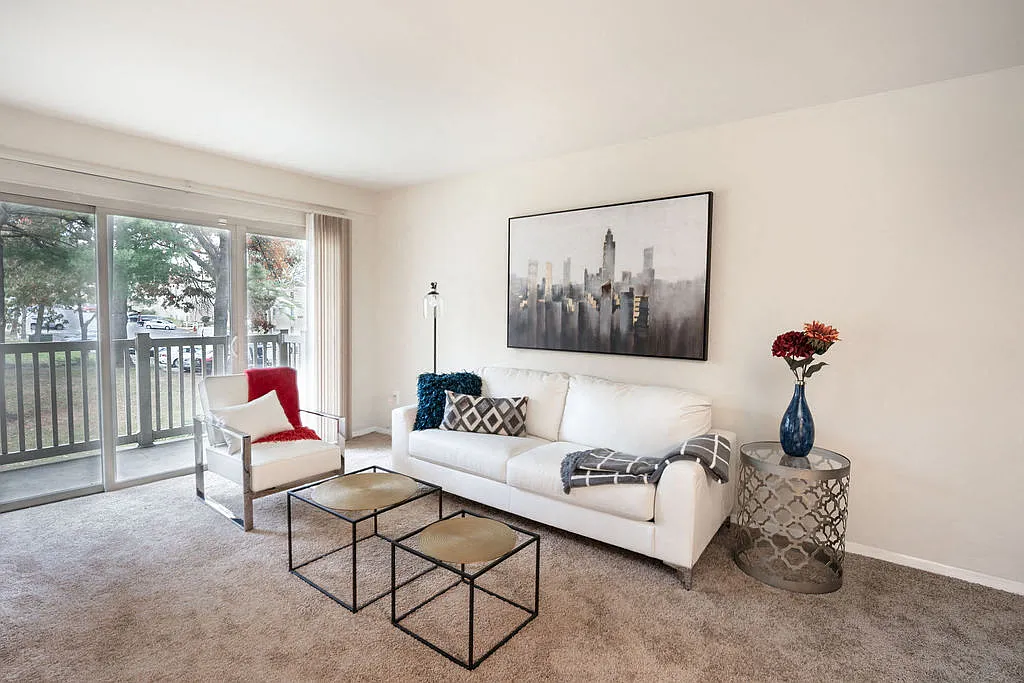 The Glendale Residence — Photo 2