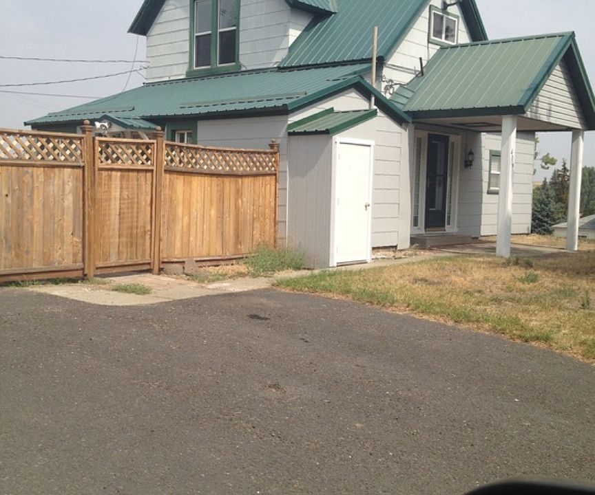 1st image of 406 SE Brace St