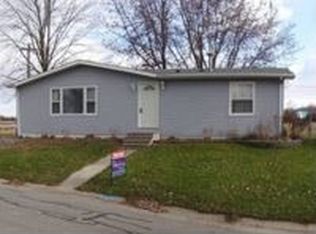 113 16th St NE, Dyersville, IA 52040