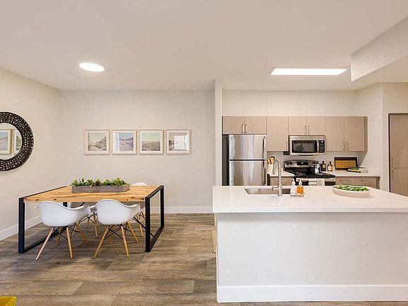 4th image of 4545 W Beardsley Rd #2-1013