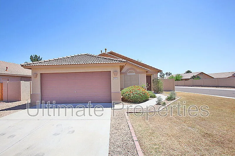3 bed, 2.0 bath, 1520 sqft, $2,195 — Photo 1