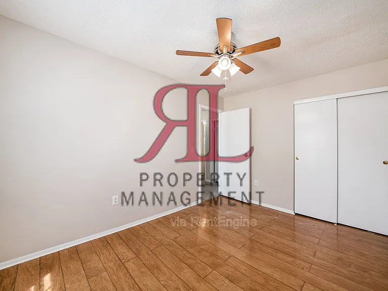 4922 Dunlap Rd — Photo 14