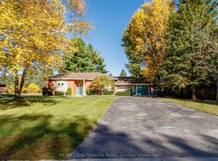 26 Locke Ave, Clearview, ON L0M1S0