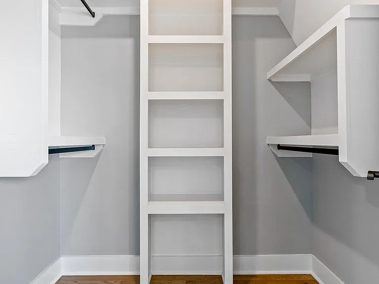 530 Edwin St #10 — Photo 37