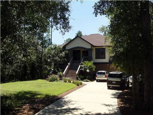 50 Bayou Forest Dr, Freeport, FL 32439