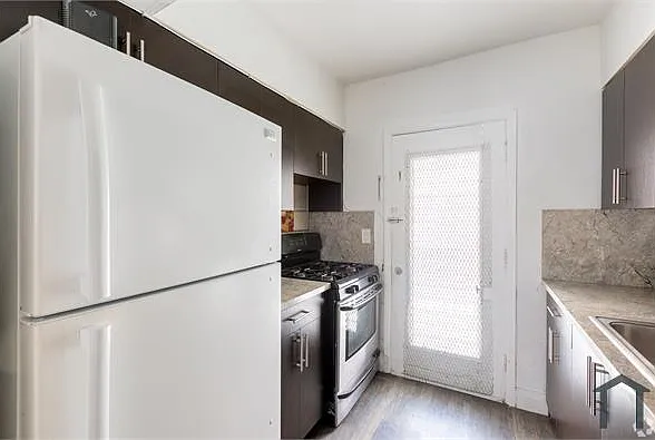 6855 Byron Ave #10 — Photo 6