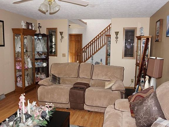 4th image of 3511 Campbell St