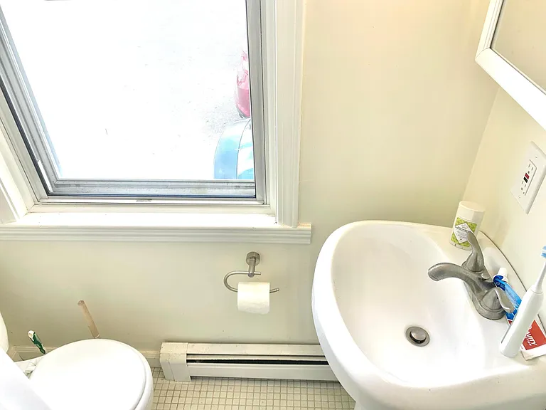 59 Preston St #1L — Photo 9