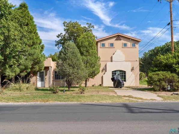 2102 N Canal St, Carlsbad, NM 88220