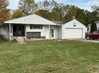 613 S Main St, Ovid, MI 48866