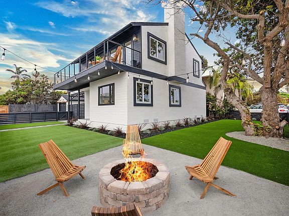 2nd image of 1453 Sunset Cliffs Blvd
