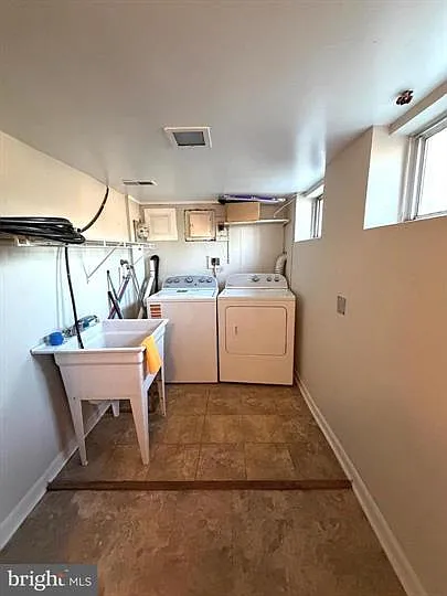 202 W Edgevale Rd #B — Photo 14