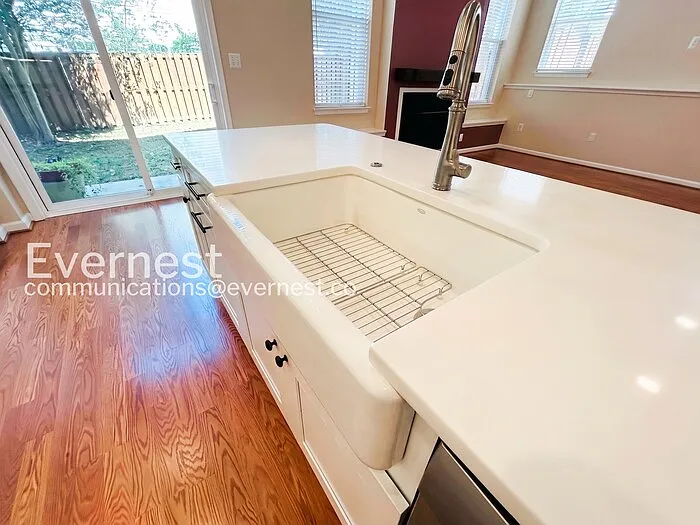 8348 Middle Ruddings Dr — Photo 5