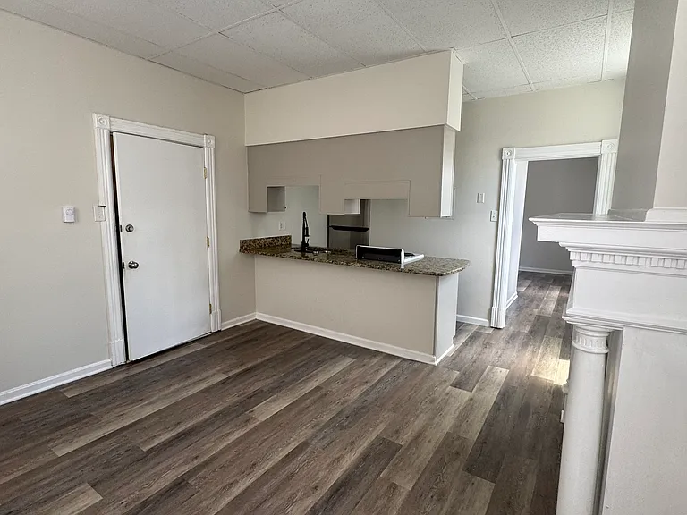 202 N Potomac St #2 — Photo 2