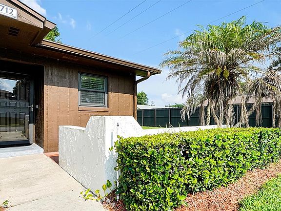 3rd image of 3712 BAY COURT