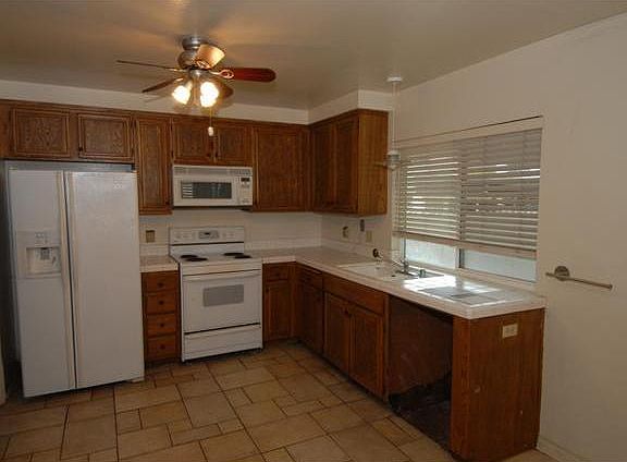 4th image of 5129 Abuela Dr