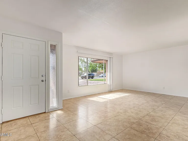 3929 S Pine St — Photo 7