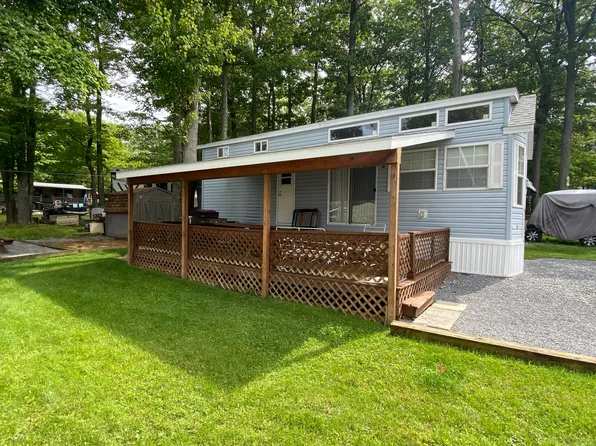 590 Sandbank Rd, Du Bois, PA 15801