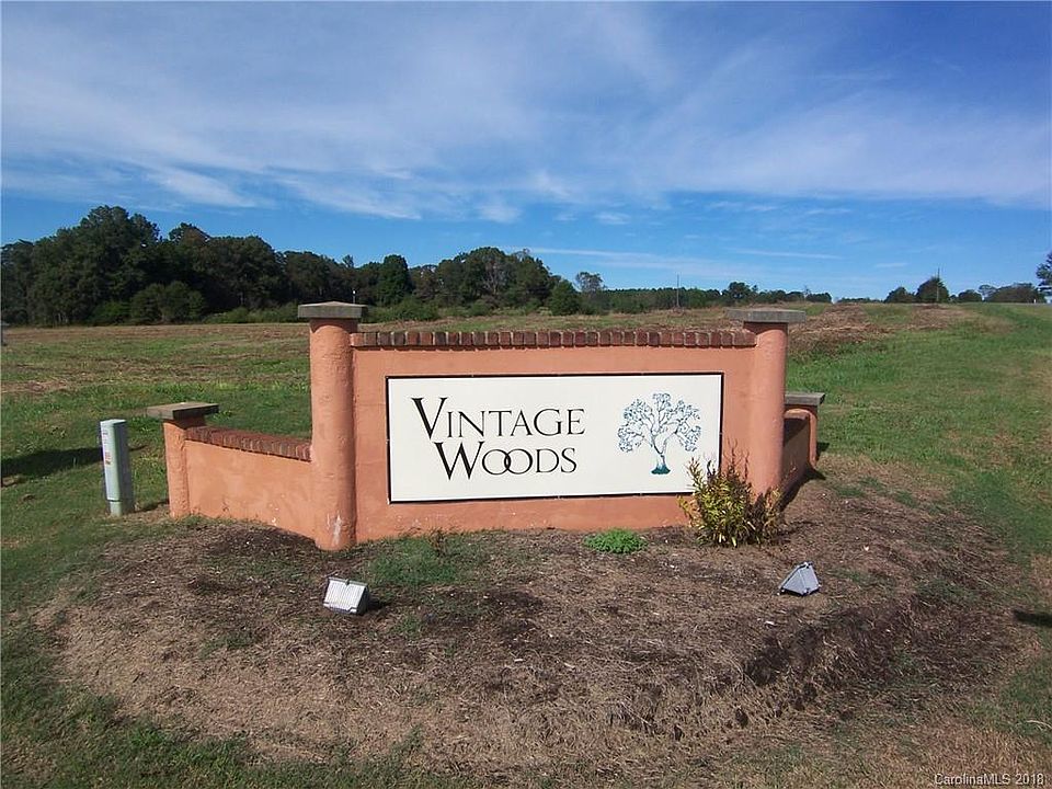 1st image of 116 Vintage Woods Ln