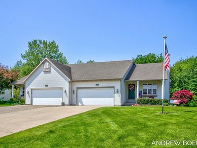 14552 Twin Oaks St, Holland, MI, 49424