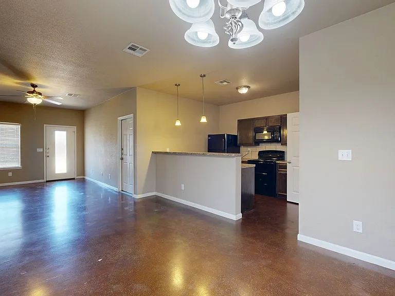 1705 Aztec Trce #B — Photo 12