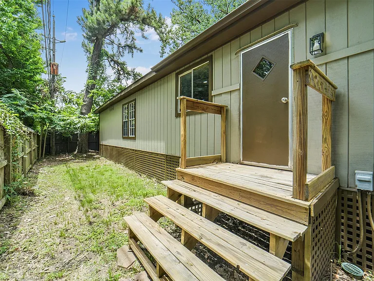 11023 Forrest Valley Dr — Photo 32