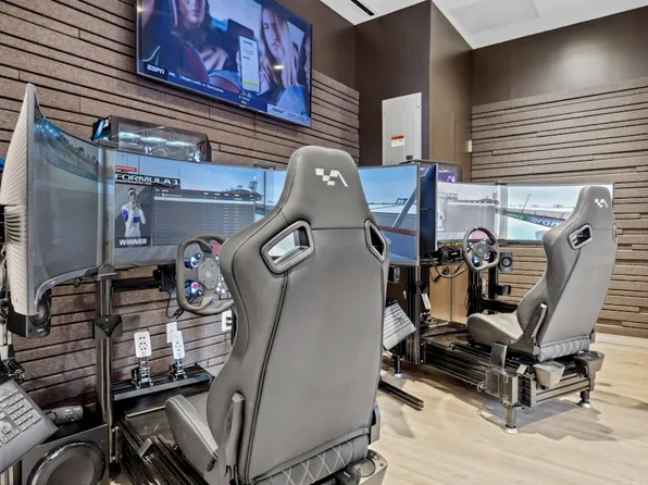 480 2nd Avenue image 21 of 28