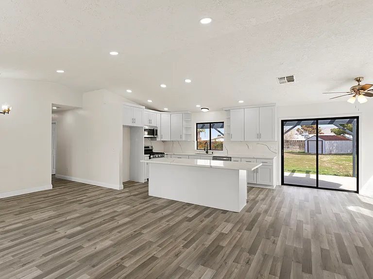 7349 Jenkins Ave — Photo 3