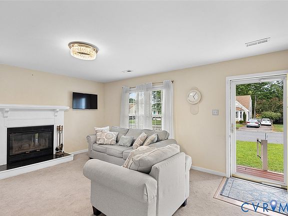 5th image of 1325 Berrymeade Ave