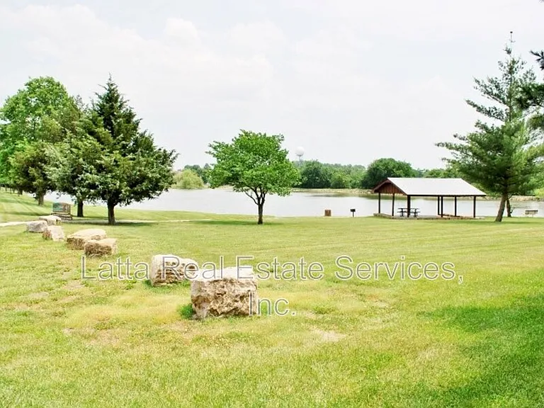 2115 Highridge Dr #B — Photo 4