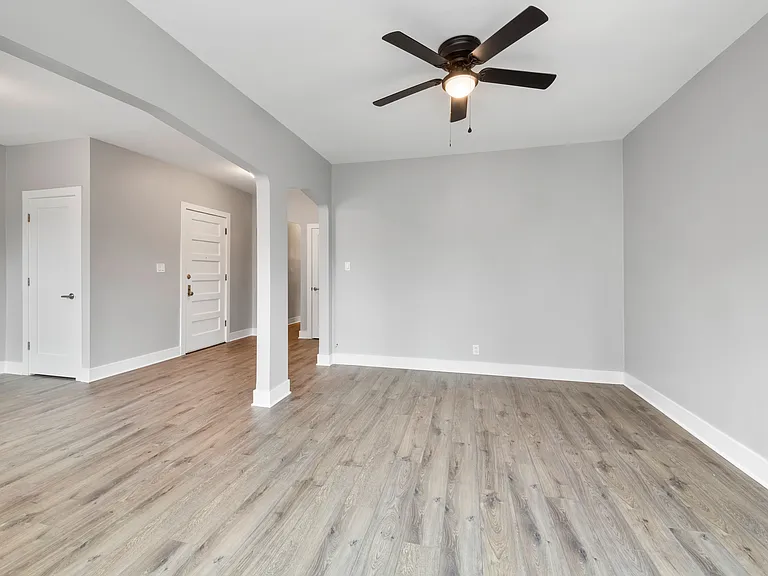 4319 N Dayton St #3 — Photo 7