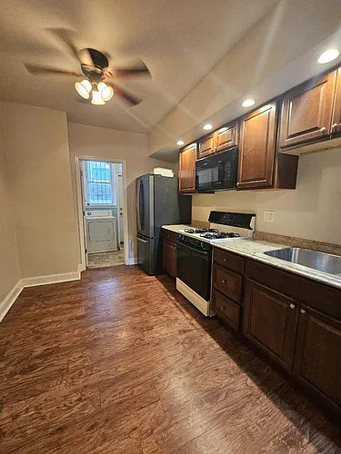 4949 Chestnut St #1 Photo 1