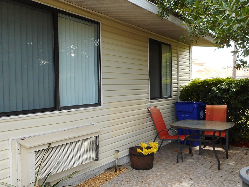 1st image of 547 7th Pl