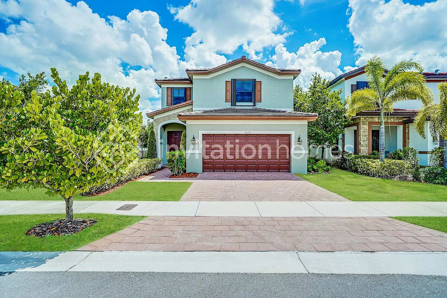 10220 W 32 Way Hialeah, FL 33018 — Photo 1