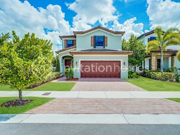 10220 W 32nd Way, Hialeah, FL 33018