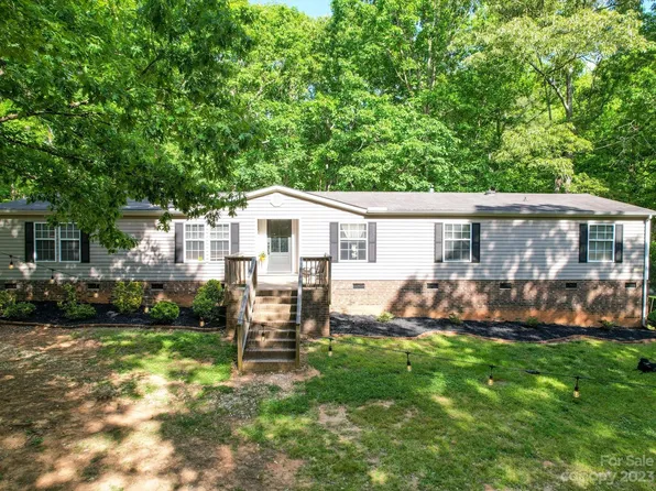 4610 Bobcat Dr, Fort Lawn, SC 29714