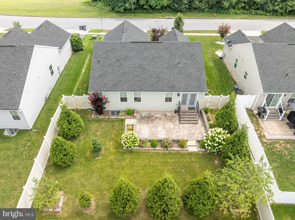 36 Ethan Cir, Martinsburg, WV 25403