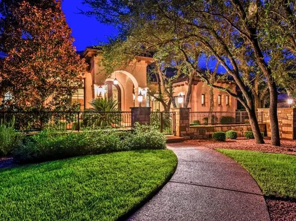 302 Stardust Ln, Georgetown, TX 78633