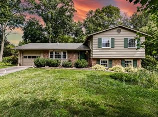 9810 Vale Rd, Vienna, VA 22181